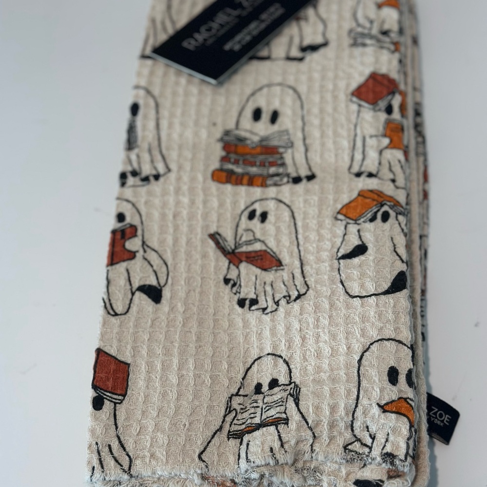 NWT VIRAL Ghost Book Reading Kitchen Hand Towel Set